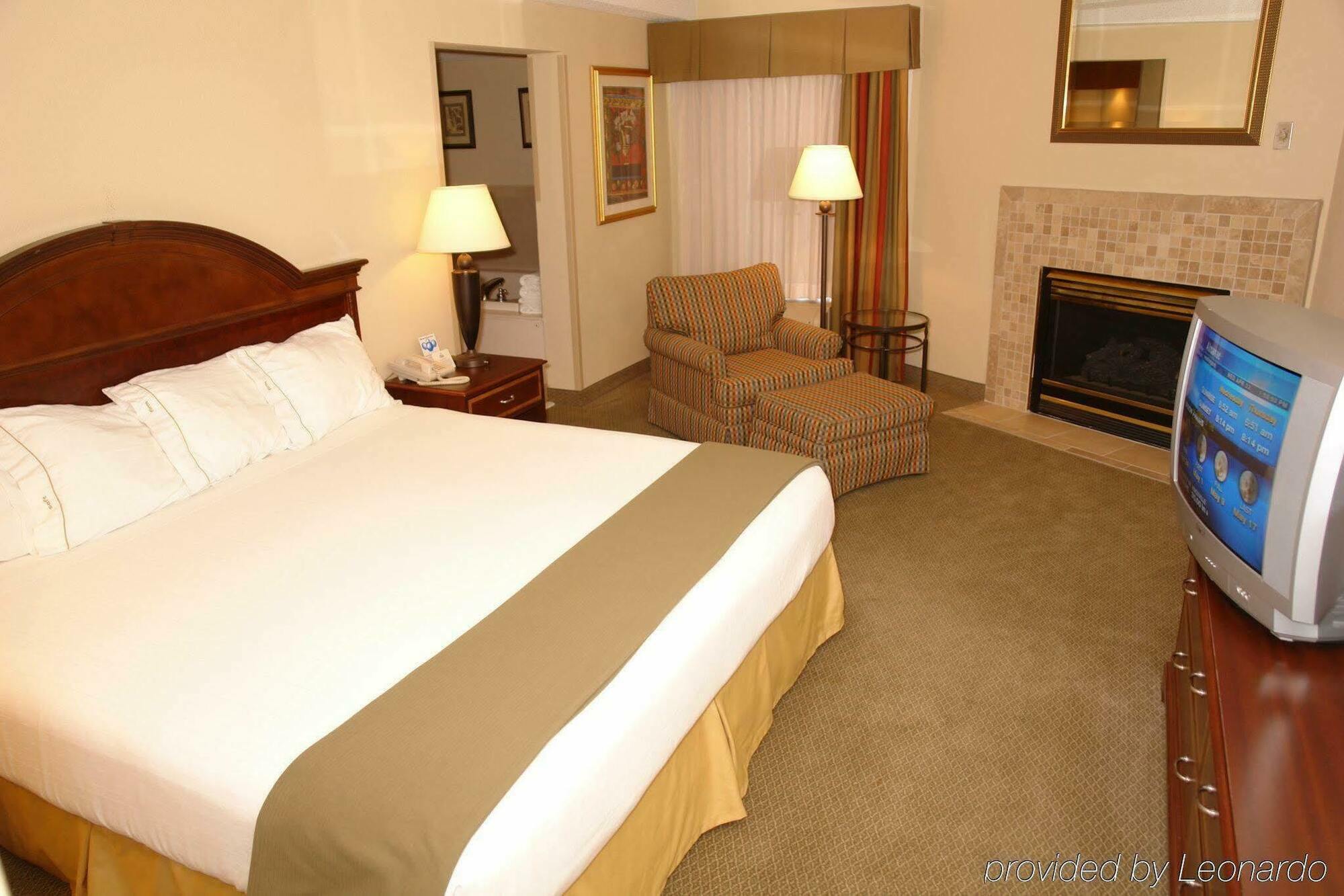 Holiday Inn Express Hotel & Suites Pigeon Forge By Ihg Rum bild